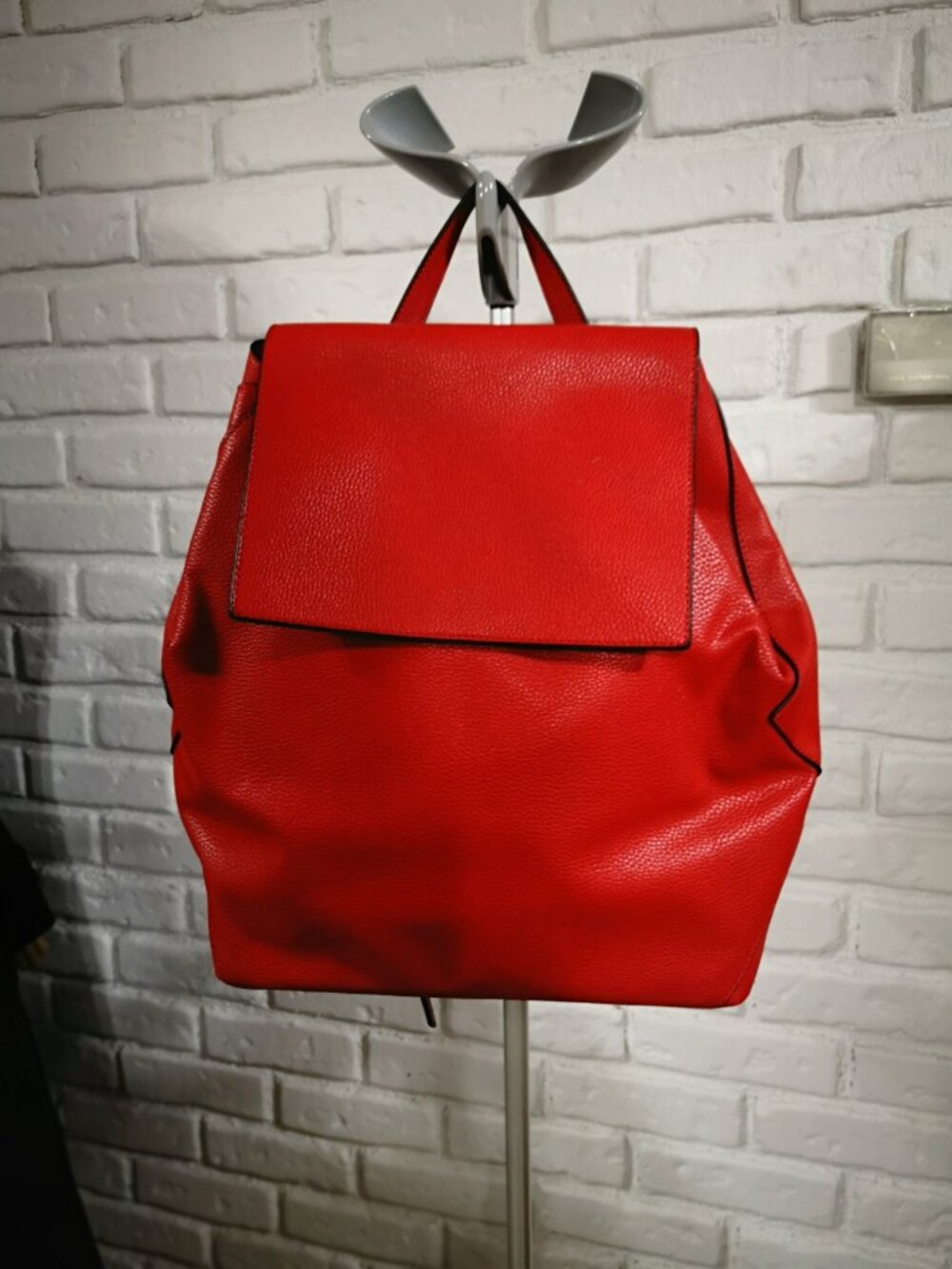 French Connection Red Faux Leather Pebble Finish Magnetic Closure Backpack Lined - Picture 2 of 10